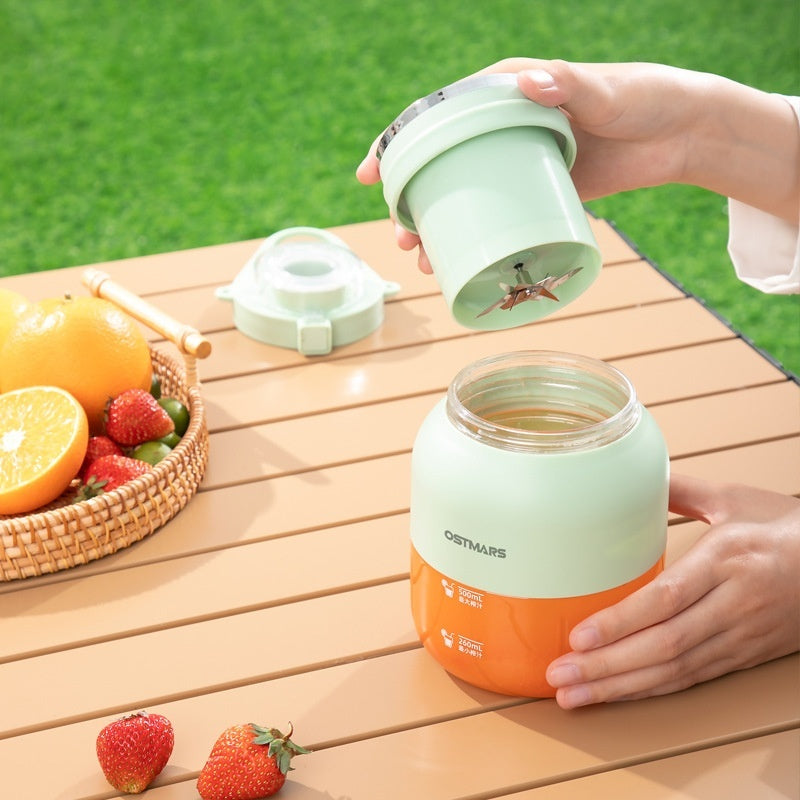 🔥 Portable Fruit Juicer Cup 🧃
